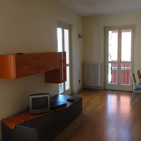Casa Sul Lago Salita Biumi Lejlighed *